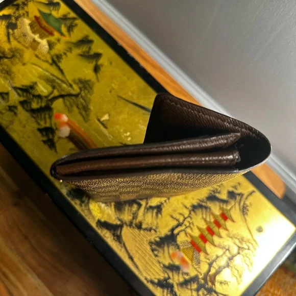 Louis Vuitton Damier Ebene Sarah Wallet with COA + Chain ✨ - Picture 8 of 8